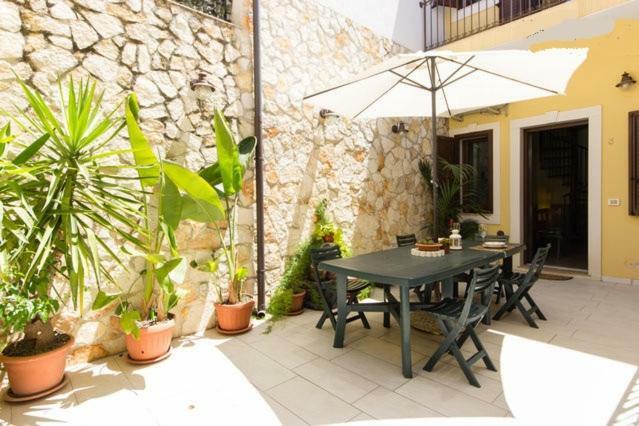Casa Epicarmo Apartment Сиракуза Екстериор снимка